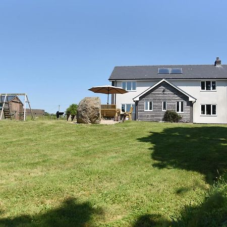 Villa Maen Llwyd Llanyre Esterno foto